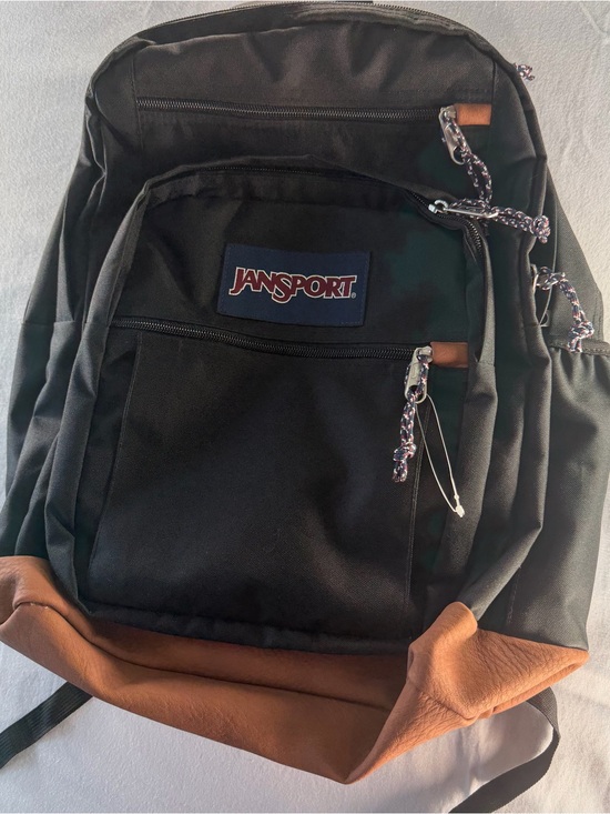 jansport backpack daisy mae Big Student Pattern:Aventurine Watercolour Dinos and zippered utility pockets BackpackSizes:0-20 Liters Cotopaxi Allpa 35L Travel